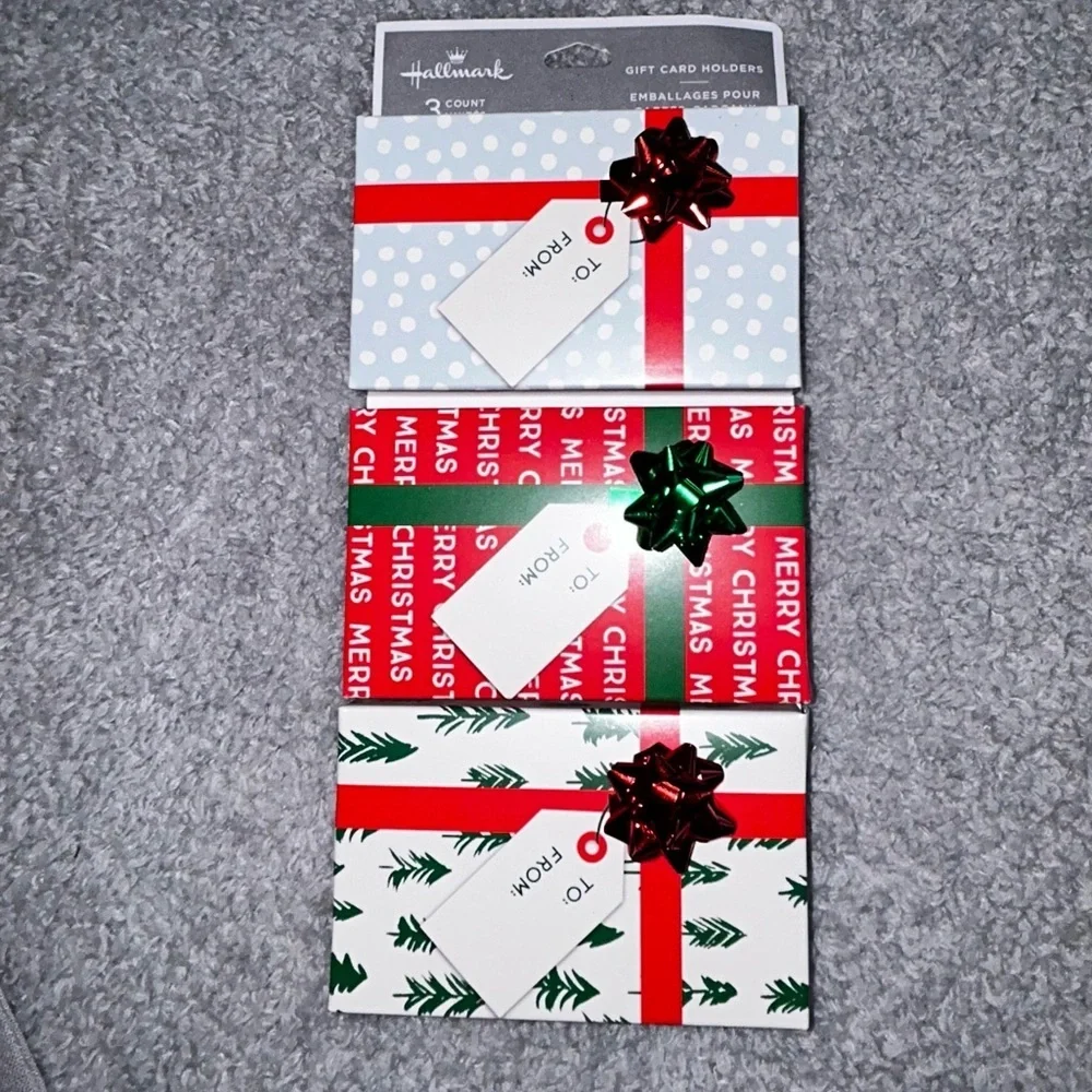 Winter Wonder Gray and White Gift Bags Set
